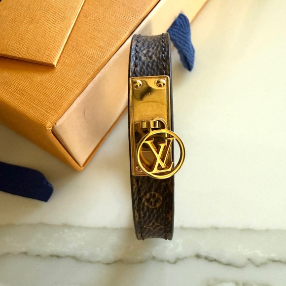 Just Dropped! Authentic Louis Vuitton Monogram Logomania Bracelet - Picture 2 of 13